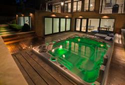 Hot Tub Gallery - Image: 70