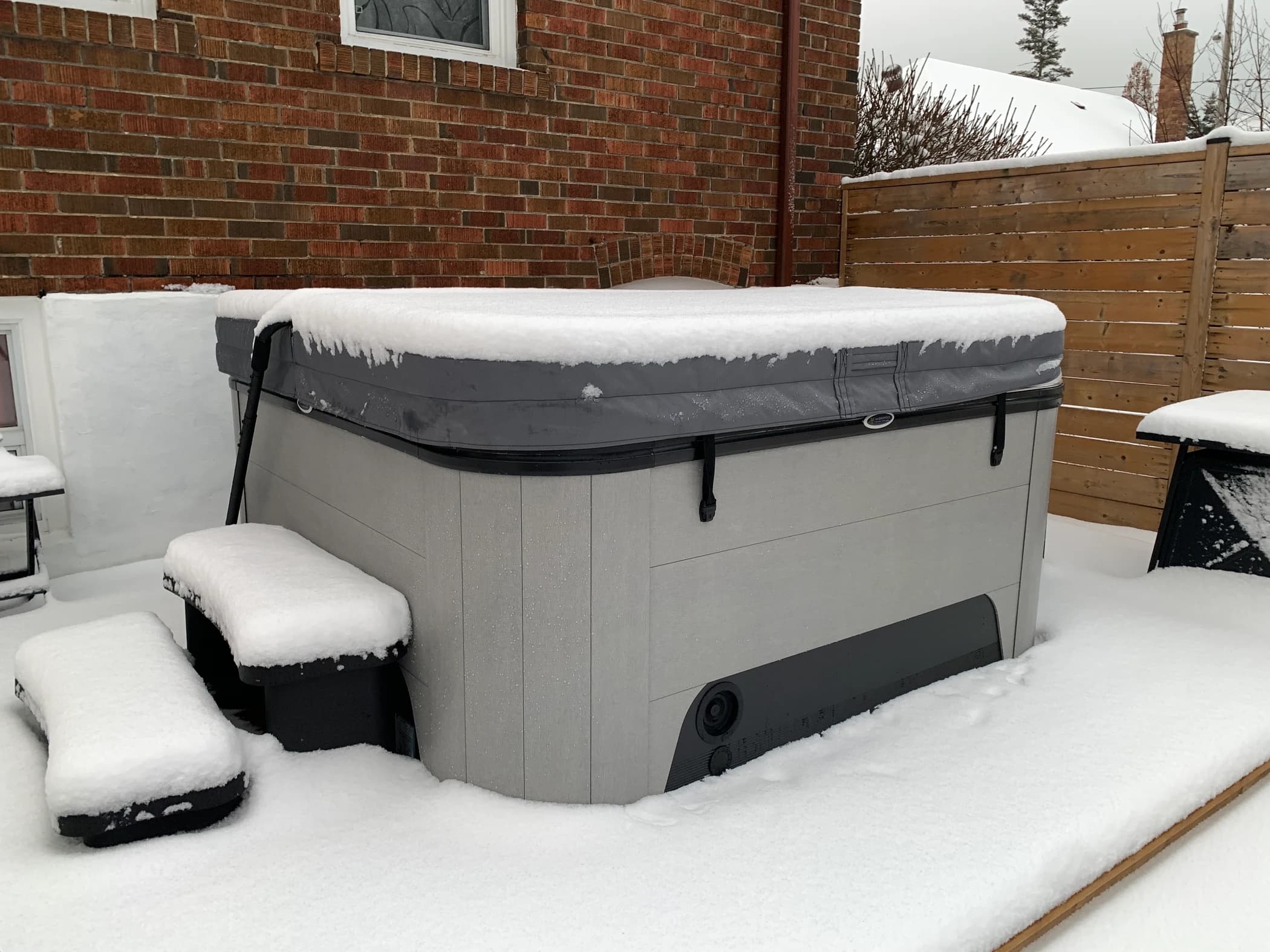 Hot tub cover construction detail